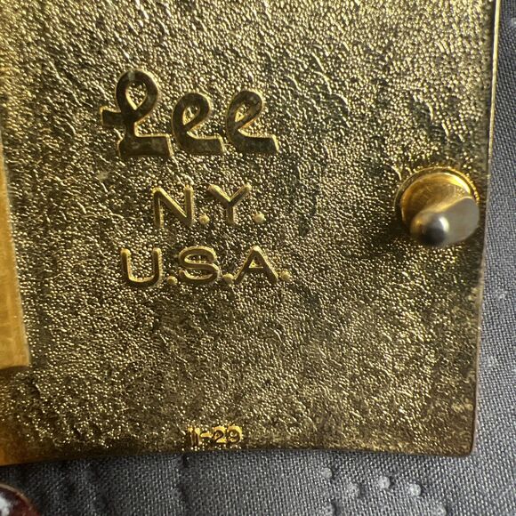 VINTAGE LEE N.Y. MADE IN USA BELT BUCKLE LETTER "C" Goldtone Retro Western Gift - Picture 6 of 9